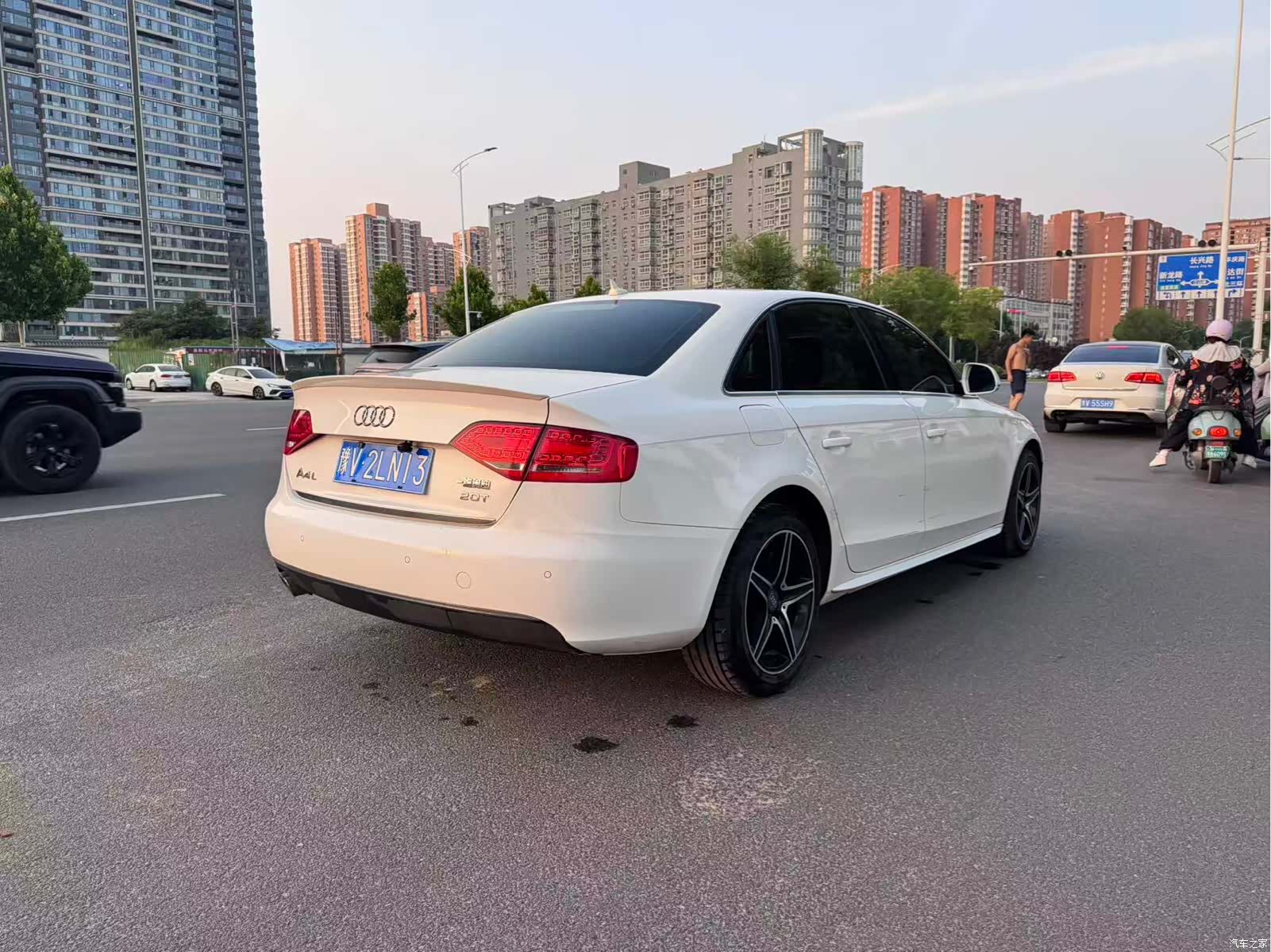 Audi A4L, 2012 7
