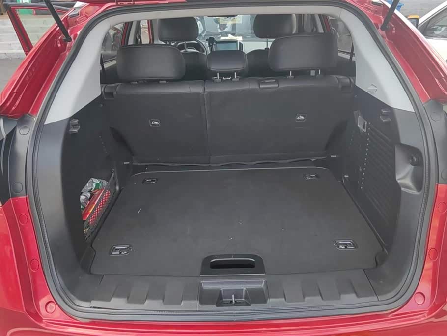 Luxgen Excellent 6 SUV