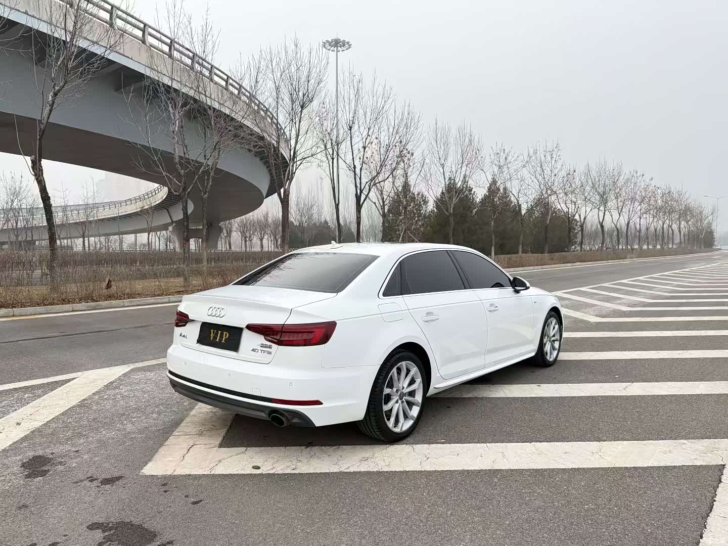 Audi A4L, 2018 9