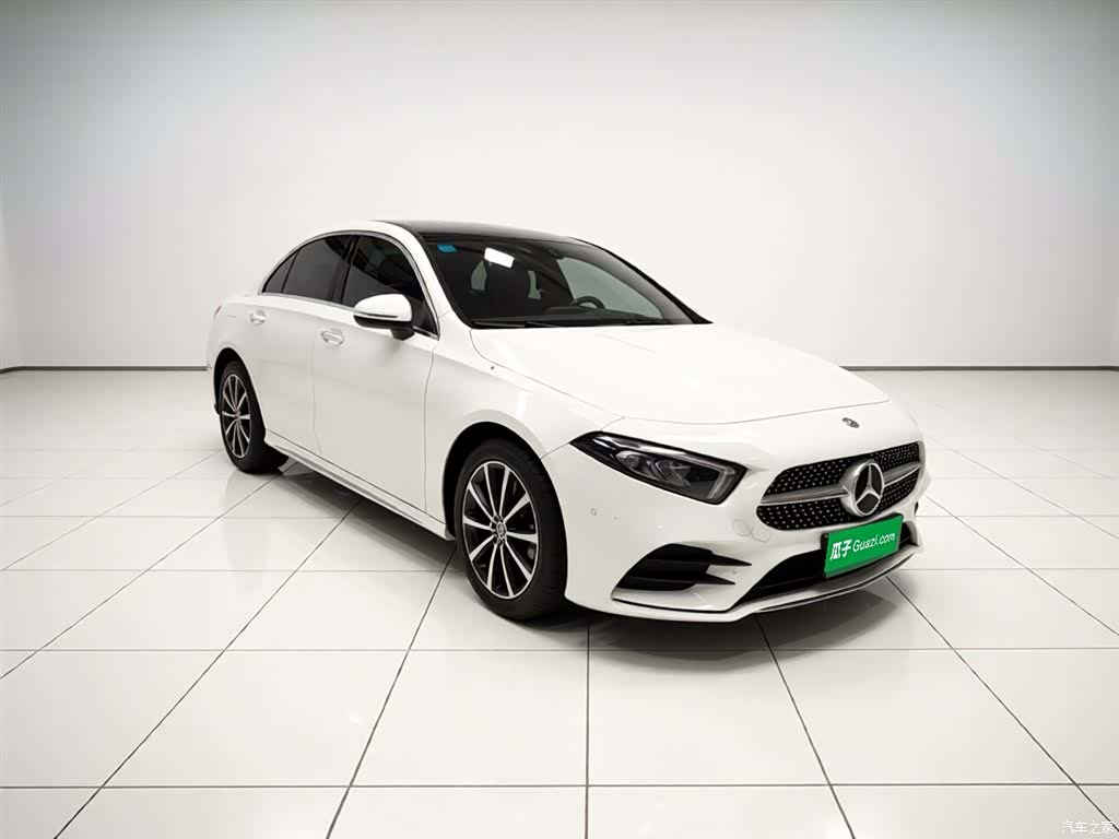 Mercedes-Benz A-Class, 2019 3