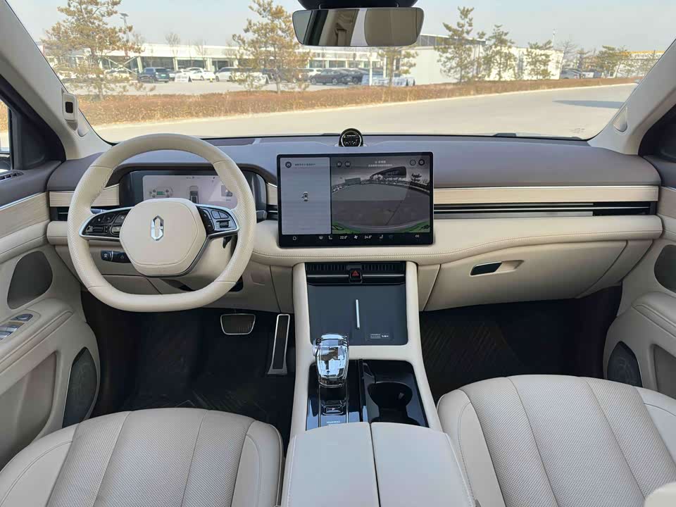 AITO Ask the world M7