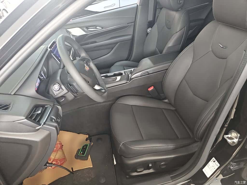 Cadillac CT4, 2024 15