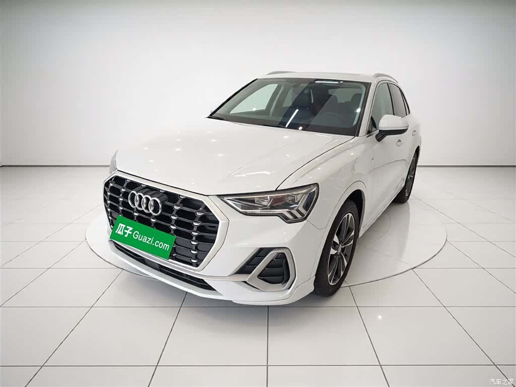 Audi Q3, 2019 1
