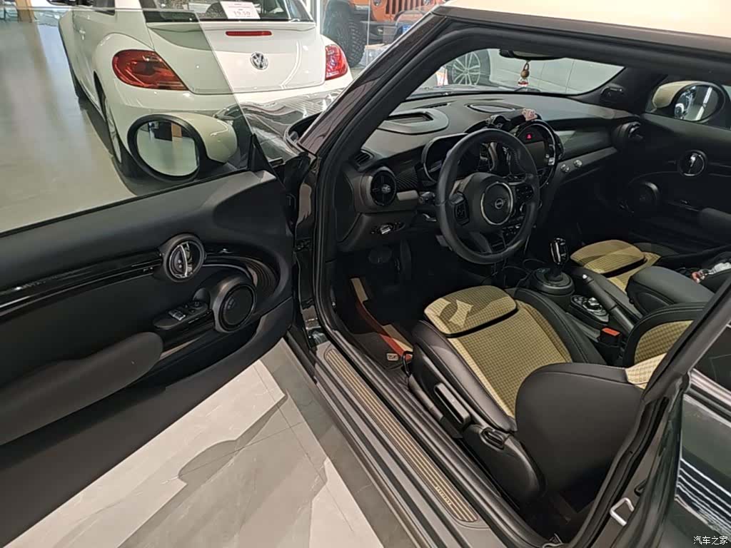 Mini Cooper, 2023 16