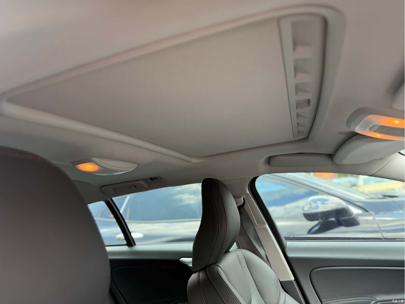 Volvo V60, 2016 14