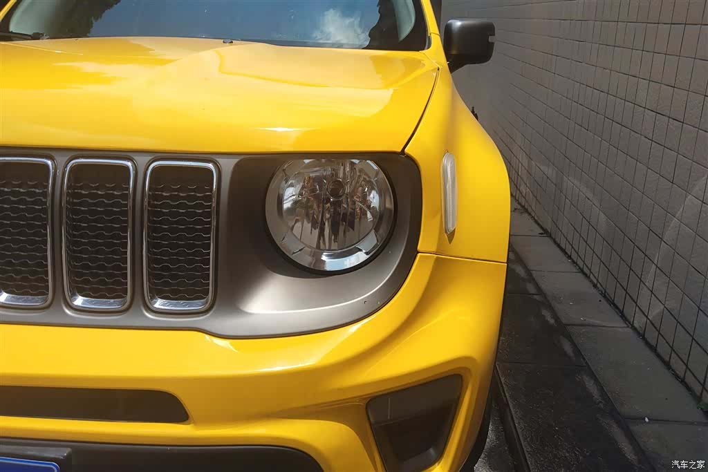 Jeep Renegade, 2021 все фото