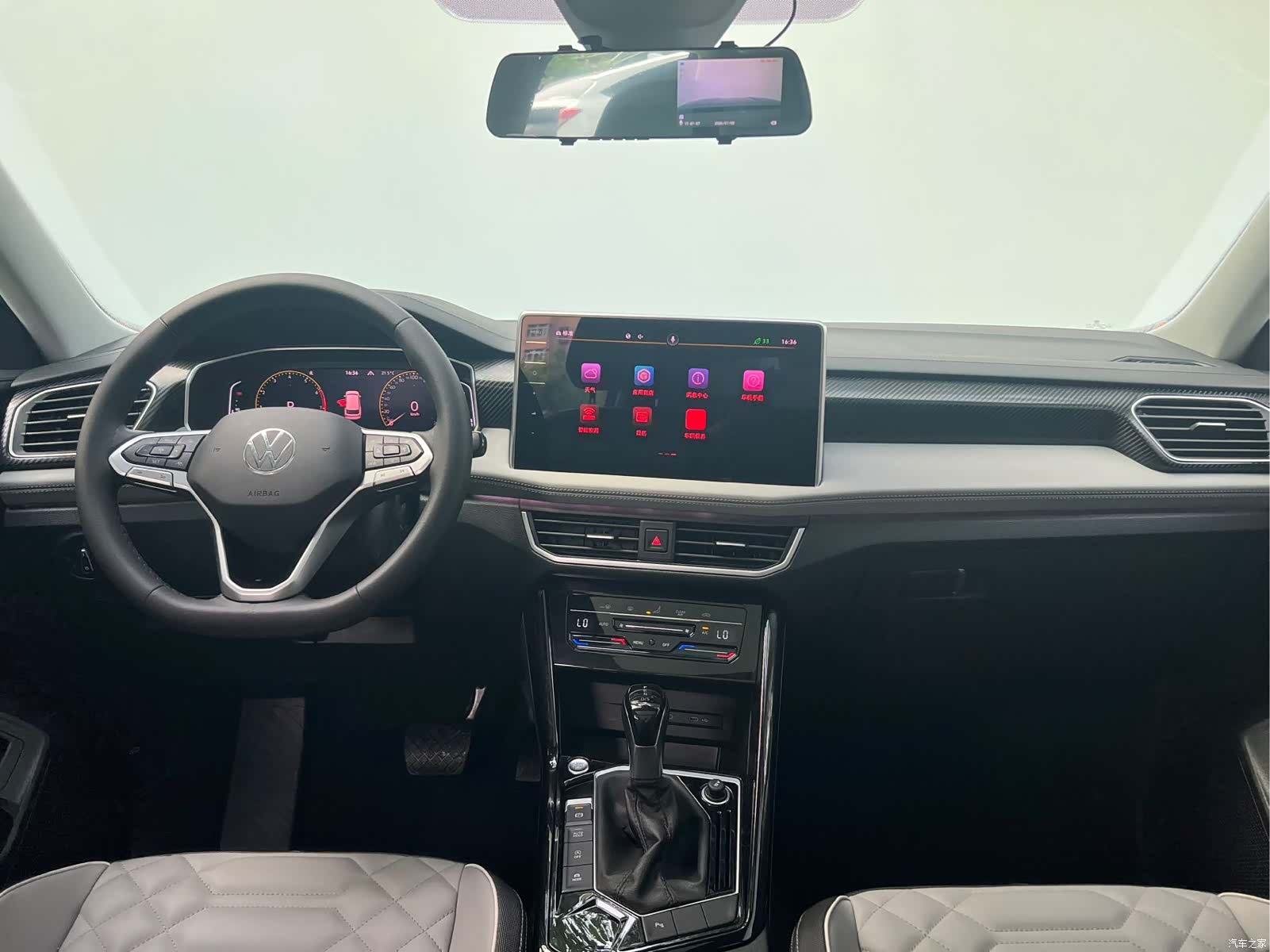 Volkswagen Tayron, 2022 все фото