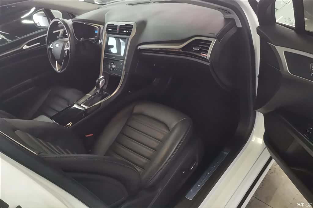 Ford Mondeo, 2016 8