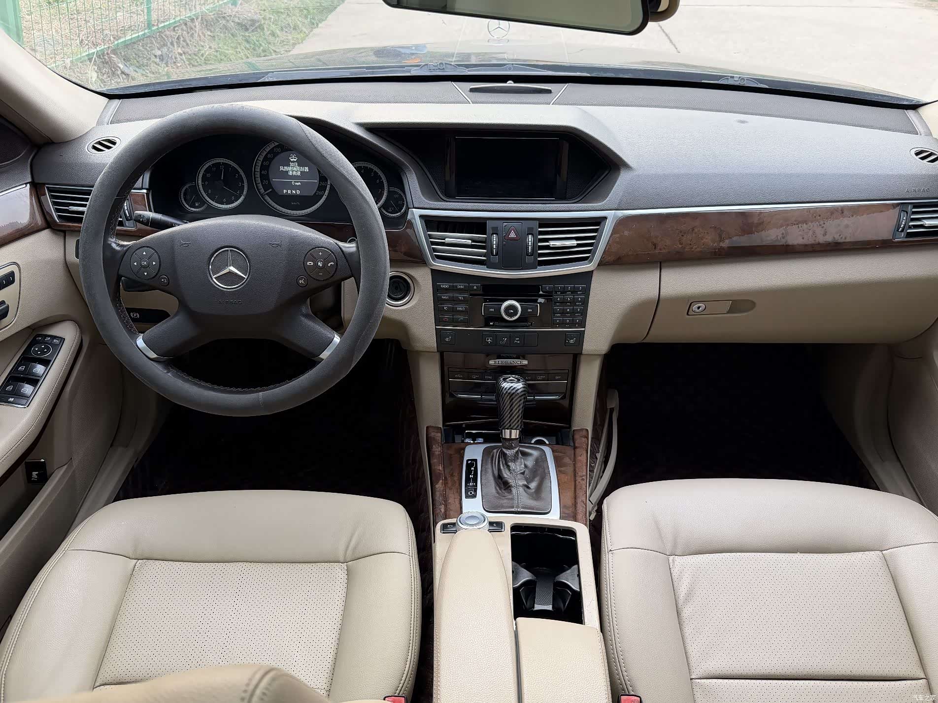 Mercedes-Benz E-Class, 2011 все фото