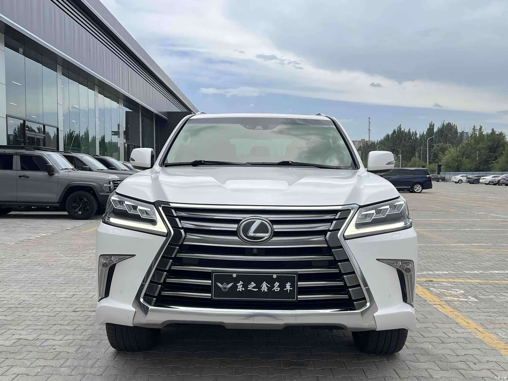 Lexus LX, 2018 4