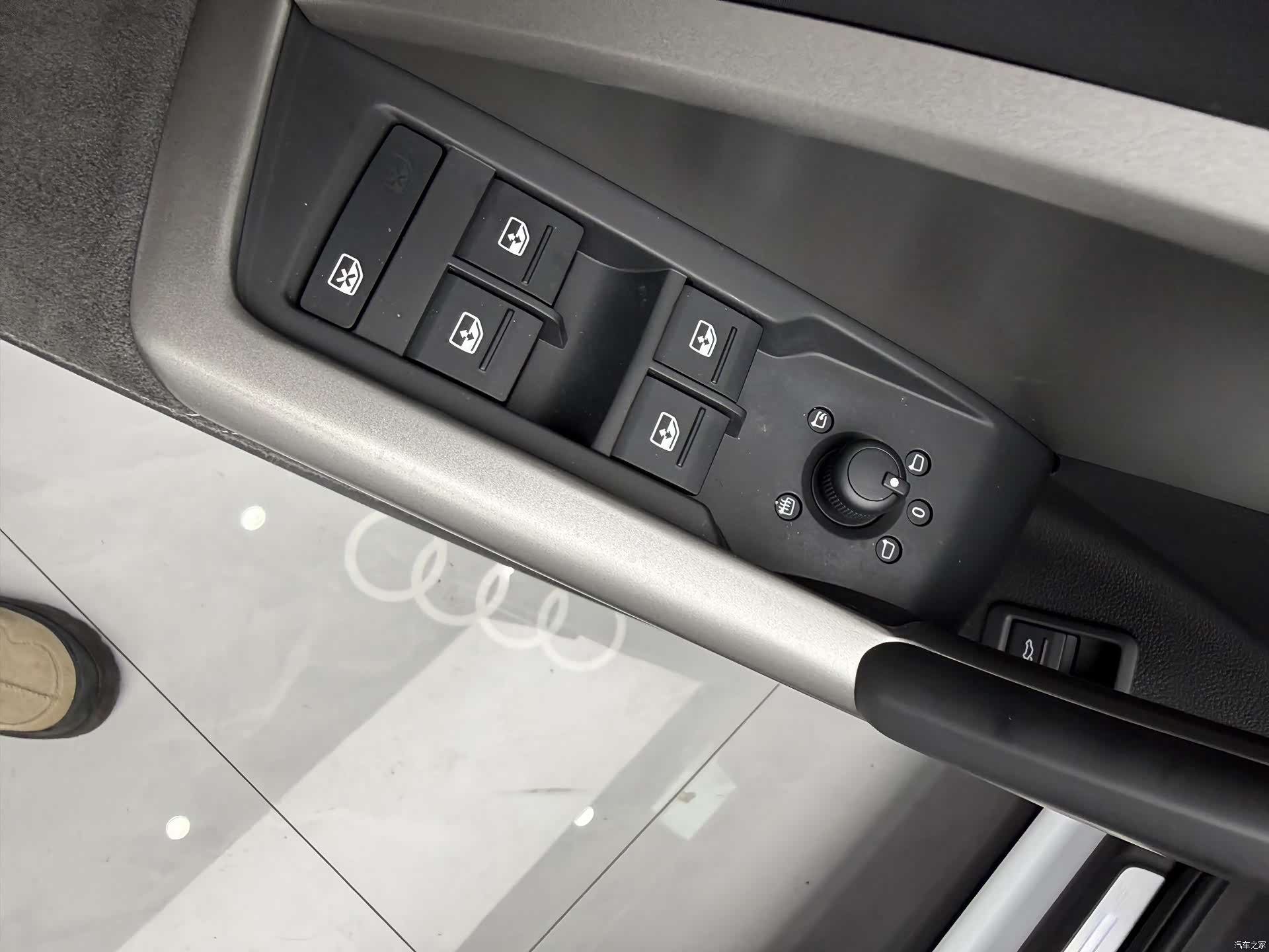 Audi Q3, 2023 8