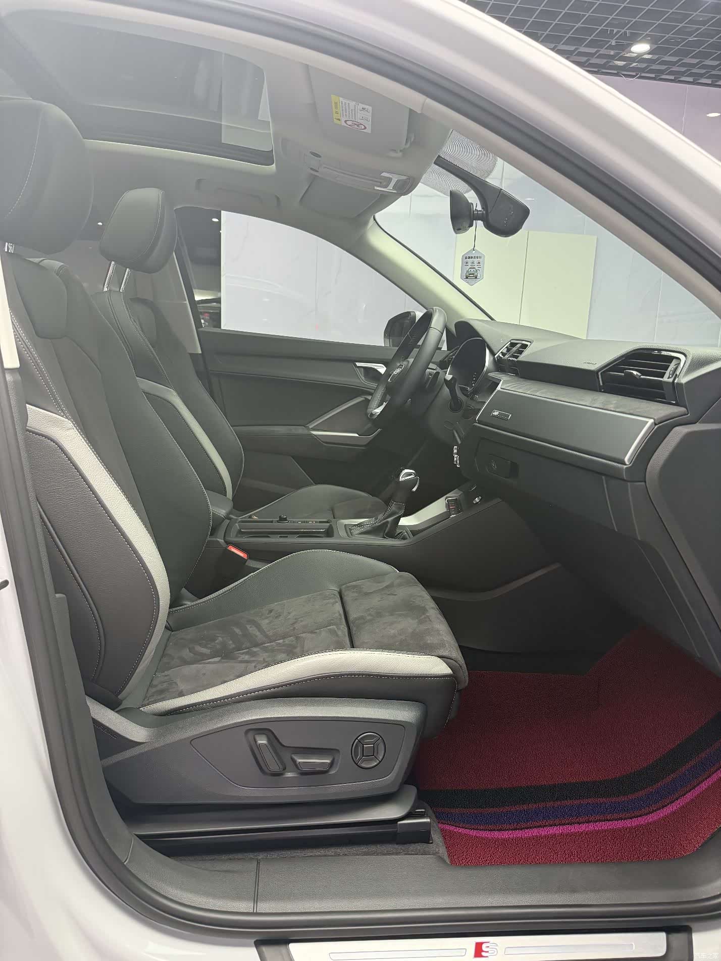 Audi Q3, 2023 18