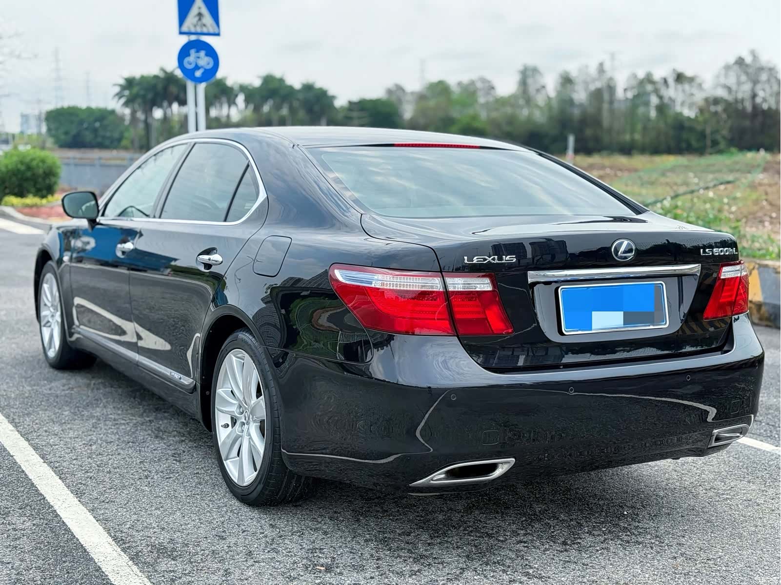 Lexus LS, 2009 4