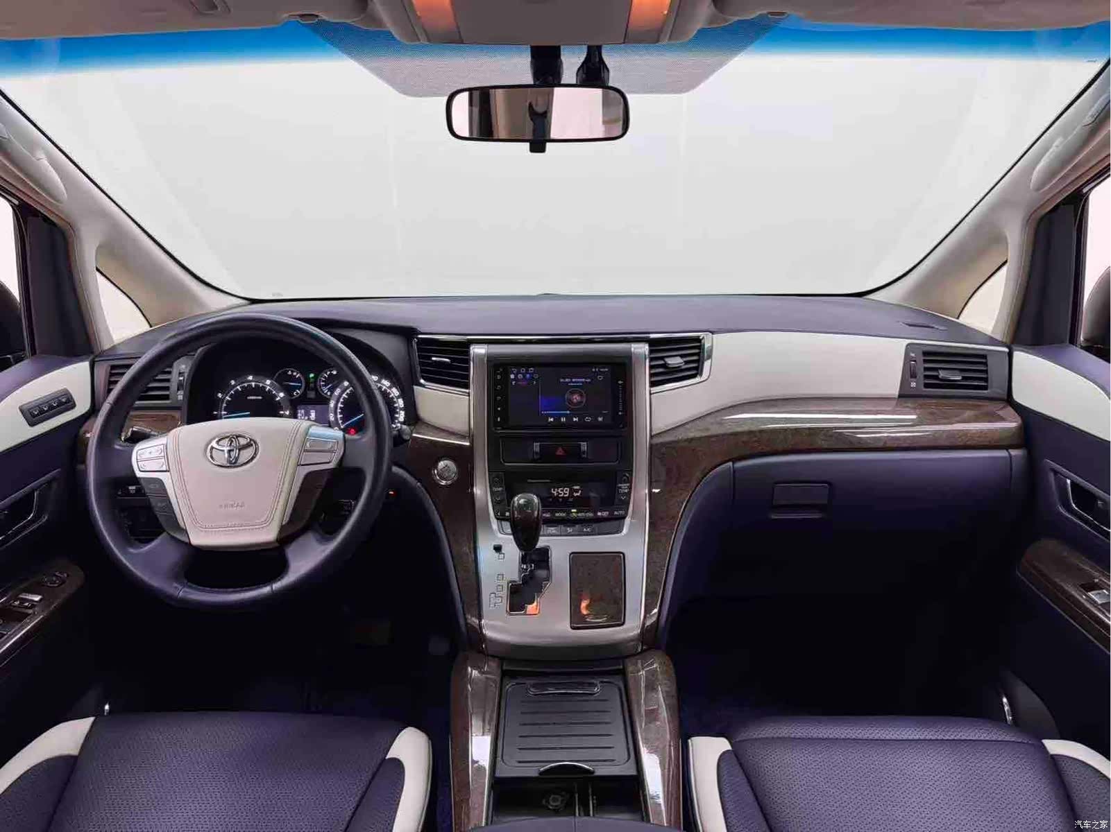 Toyota Alphard, 2012 15