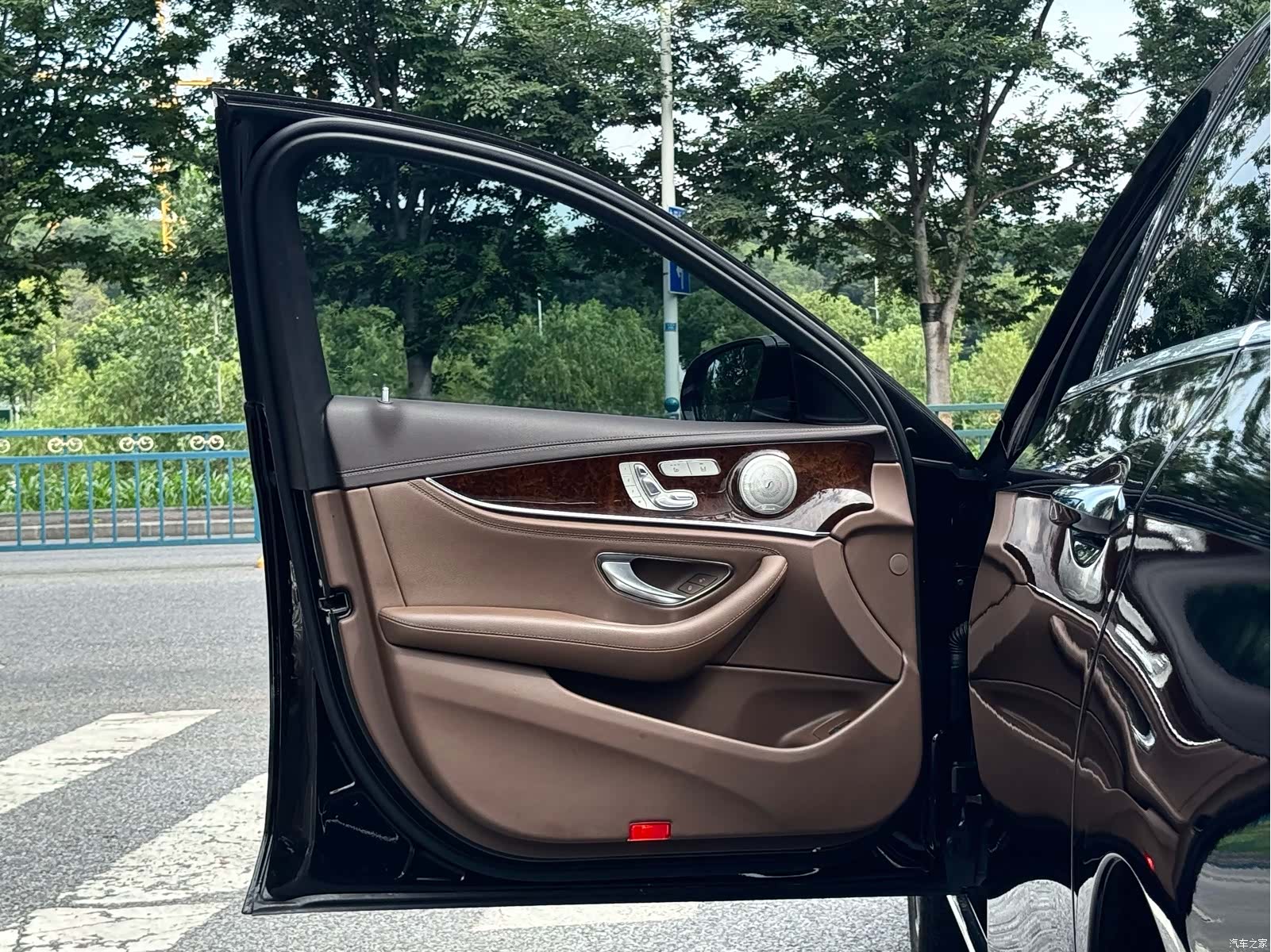 Mercedes-Benz E-Class, 2017 7