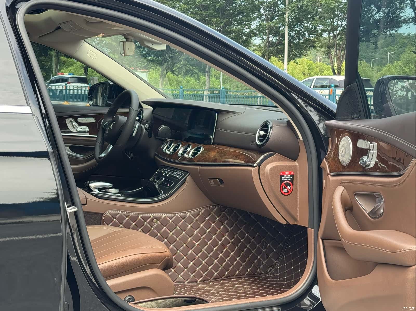 Mercedes-Benz E-Class, 2017 13