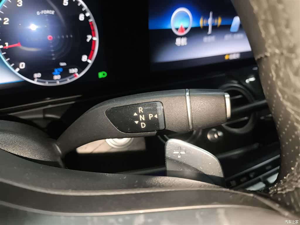 Mercedes-Benz E-Class, 2019 14