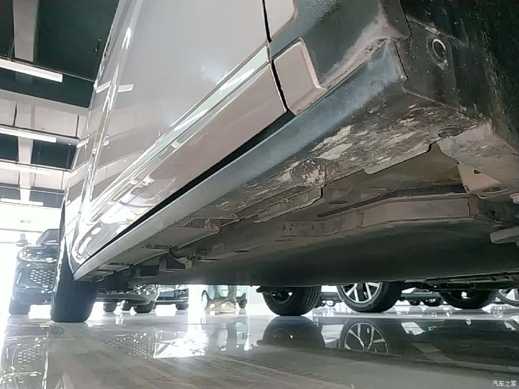 BYD Dolphin, 2022 21