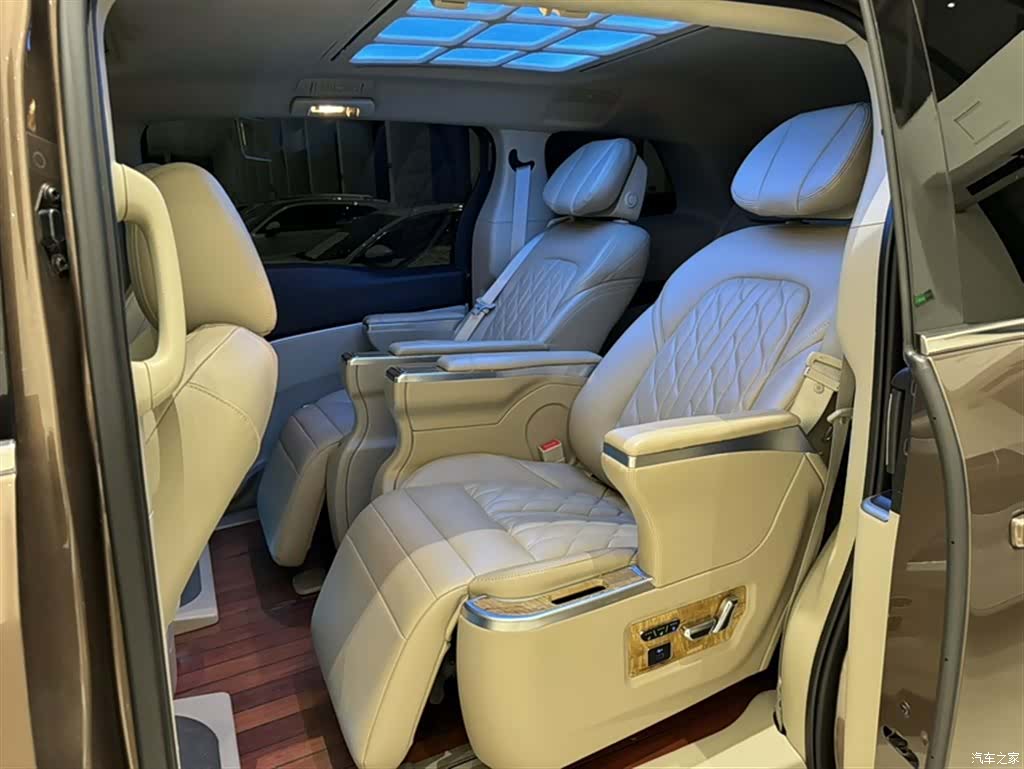Buick GL8, 2020 13