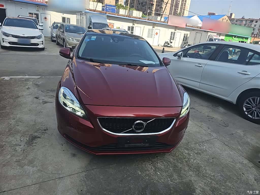 Volvo V40, 2018 3