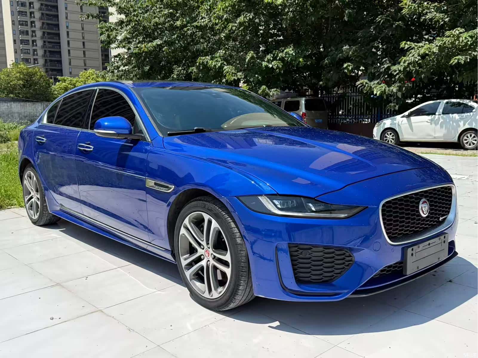 Land Rover XEL, 2021 3