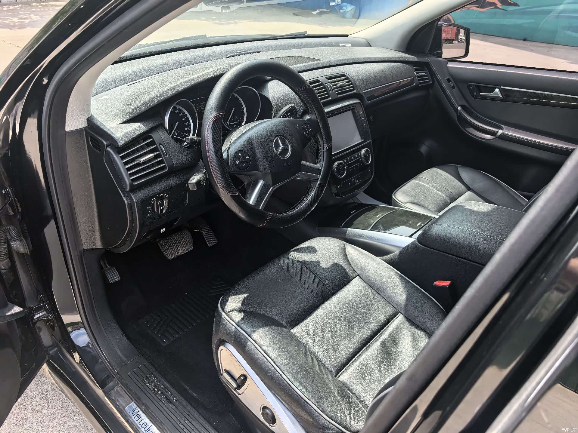 Mercedes-Benz R-Class, 2017 3
