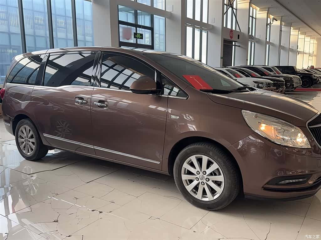 Buick GL8, 2020 10