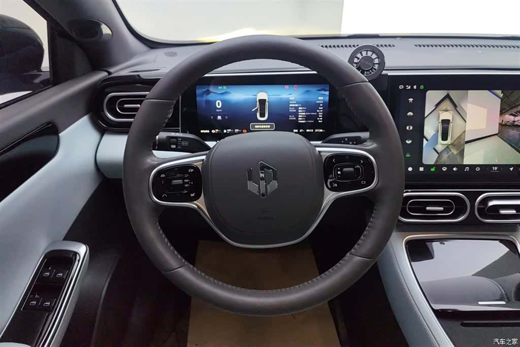 Leapmotor C01, 2024 15