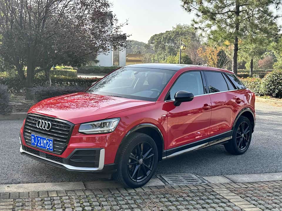 Audi Q2L