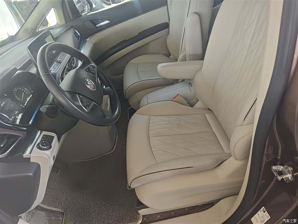 Buick GL8, 2021 11