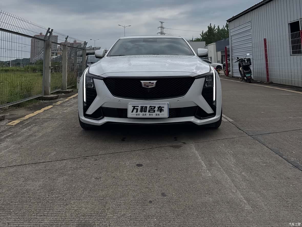 Cadillac CT5, 2025 2