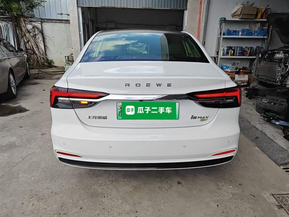 Roewe i6 MAX Roewe i6 MAX
