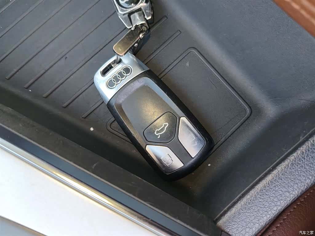 Audi Q7, 2019 9