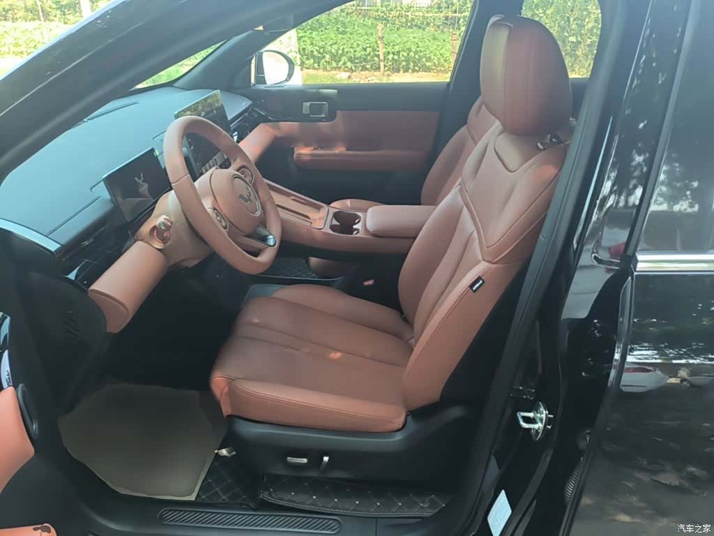 Wuling Starlight, 2025 15