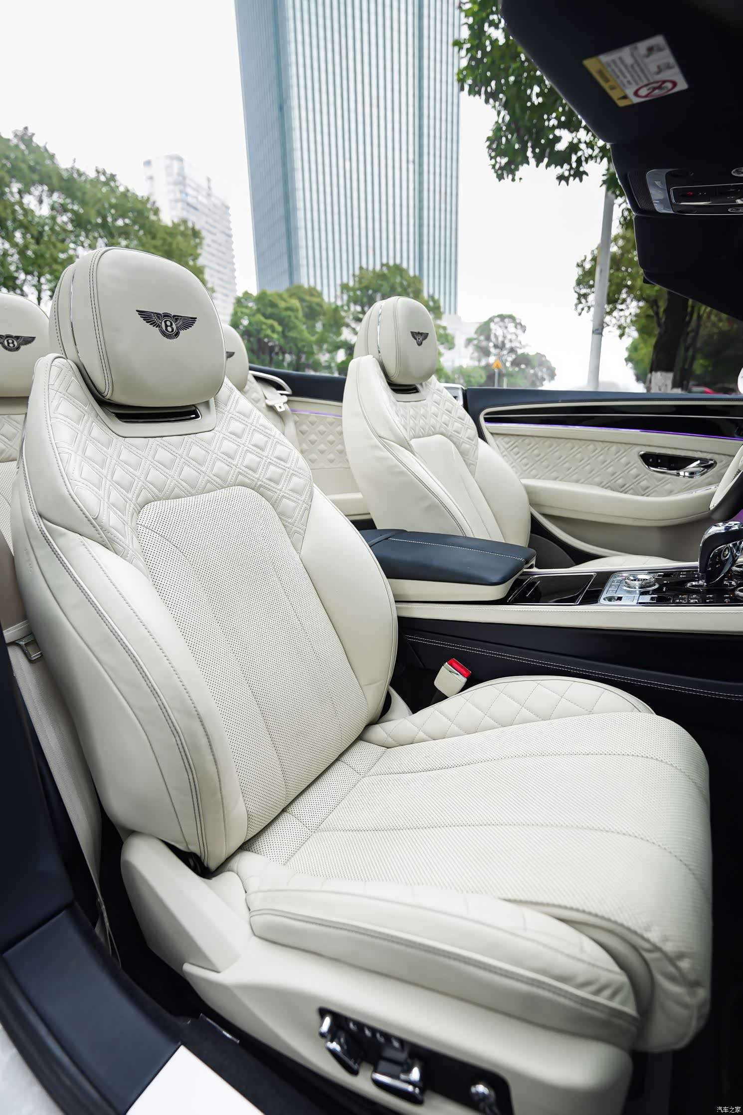 Bentley Continental GT, 2020 9