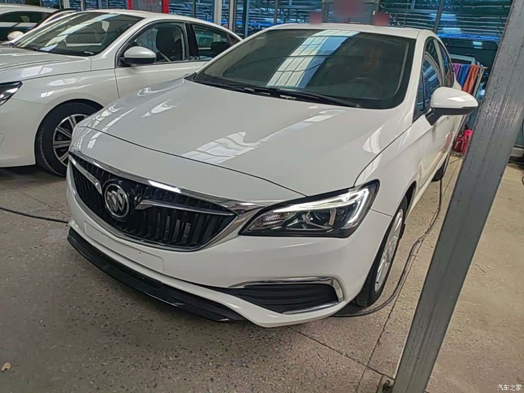 Buick Verano, 2019 1