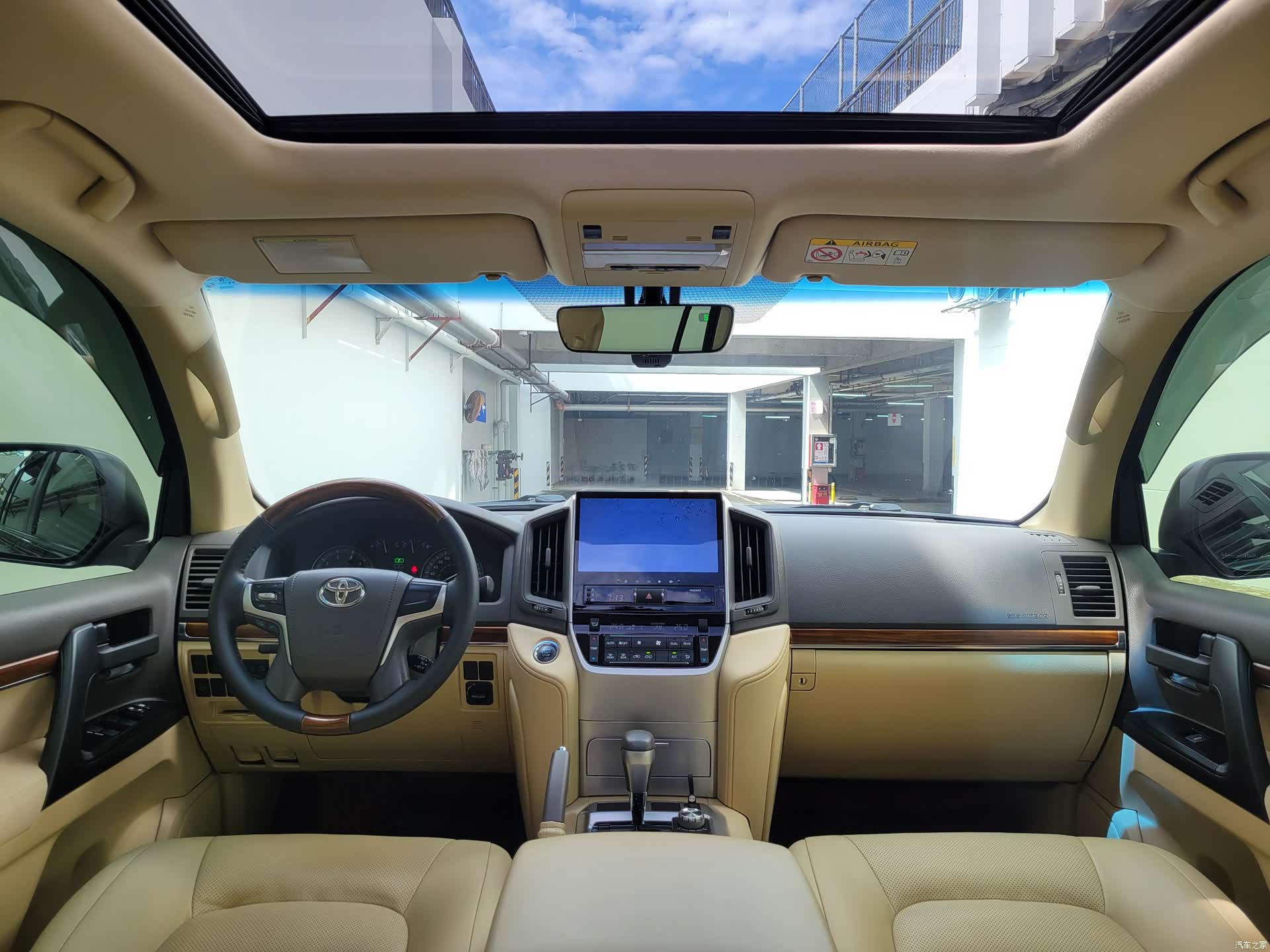 Toyota Land Cruiser, 2017 16