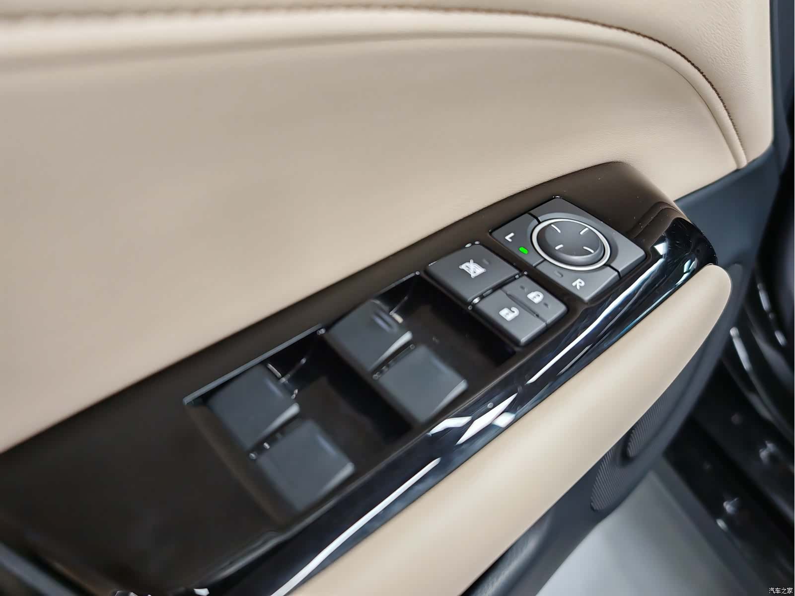 Lexus GS, 2013 9
