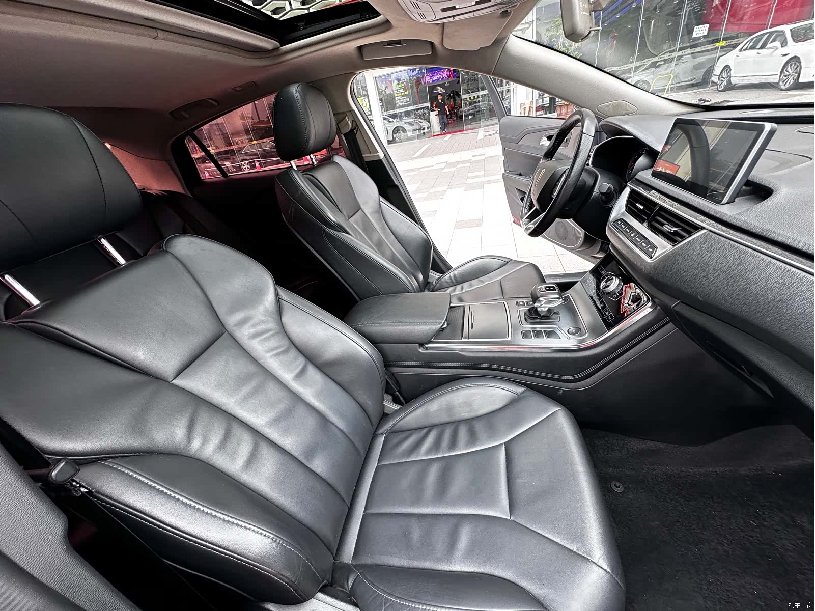 Hongqi H5, 2021 7