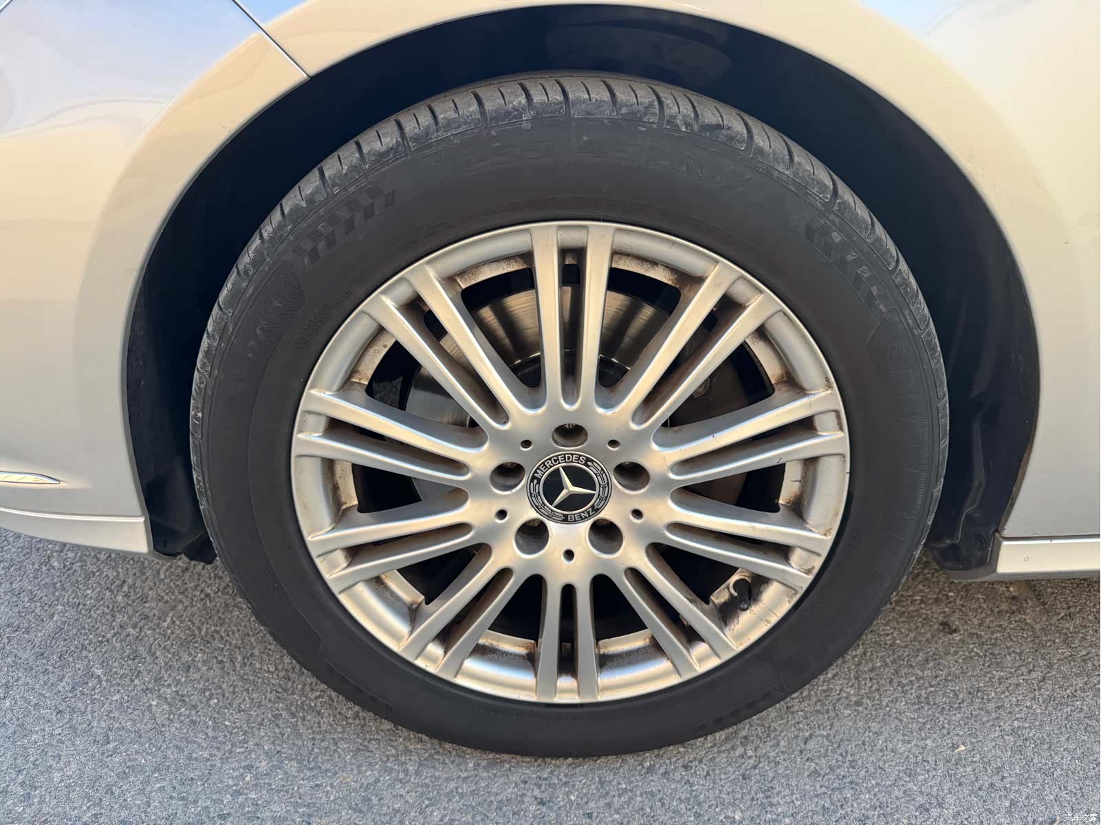 Mercedes-Benz E-Class, 2013 28