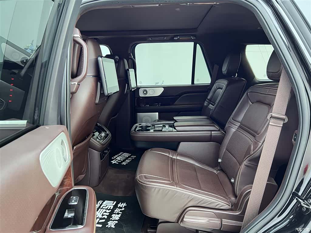 Lincoln Navigator, 2021 20