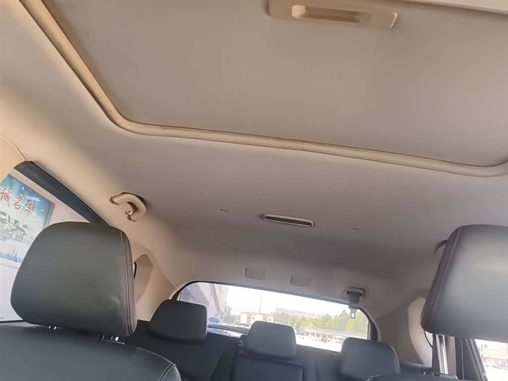 Wuling 560, 2017 18