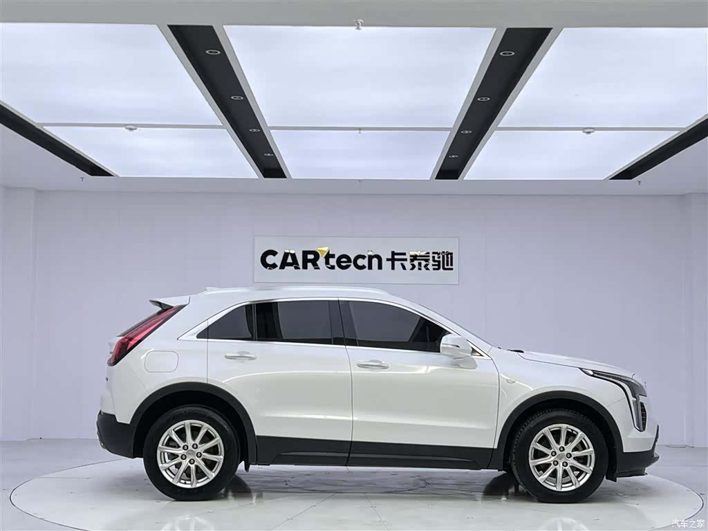 Cadillac XT4, 2019 4