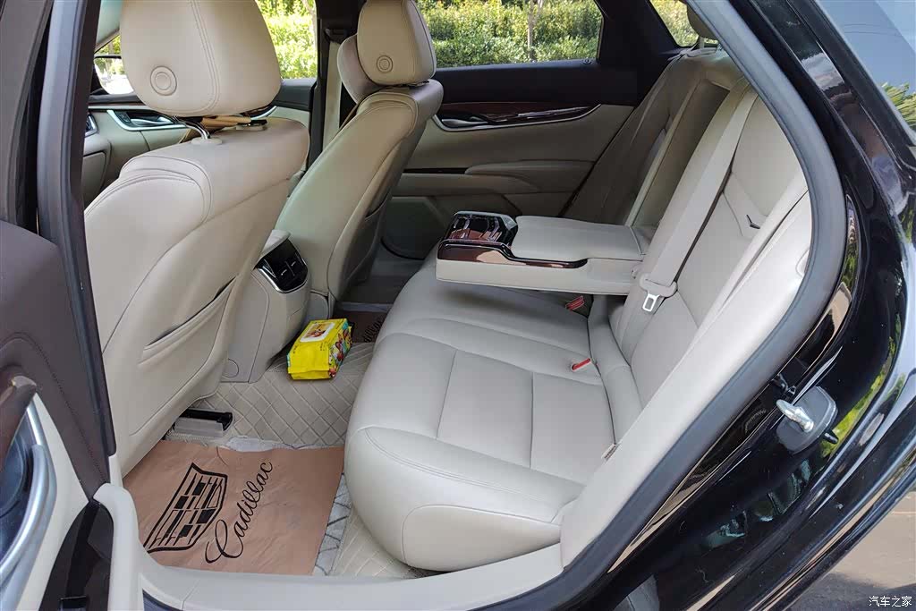 Cadillac XTS, 2016 11