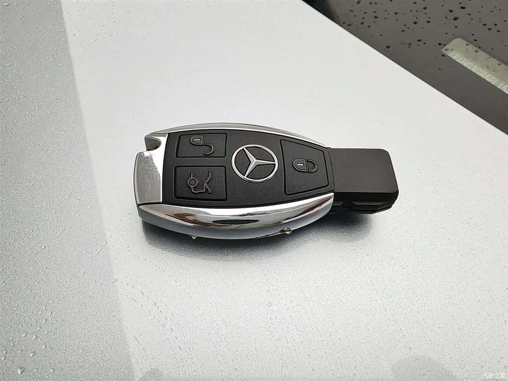 Mercedes-Benz E-Class, 2014 19