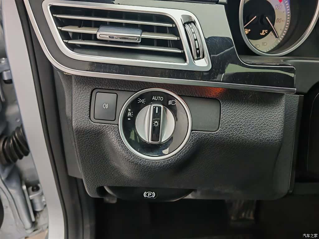Mercedes-Benz E-Class, 2014 21