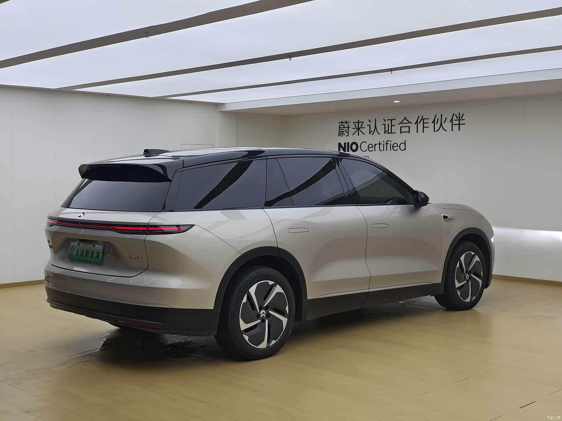 NIO ES8, 2024 10