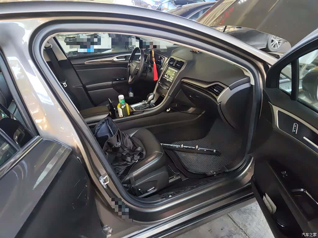 Ford Mondeo, 2015 11