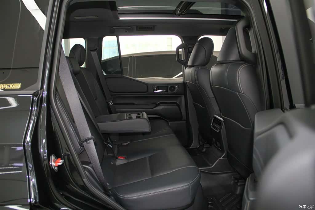 Toyota Prado, 2026 9