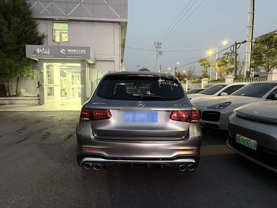 Mercedes-Benz GLC AMG